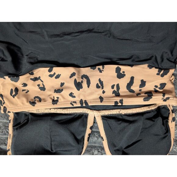 Cupshe NWT Cheetah Plunge Halter One Piece Size S Tummy Control - Picture 7 of 10